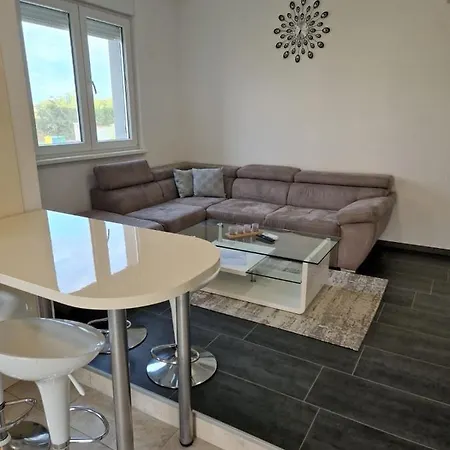 Luca Apartment Pula