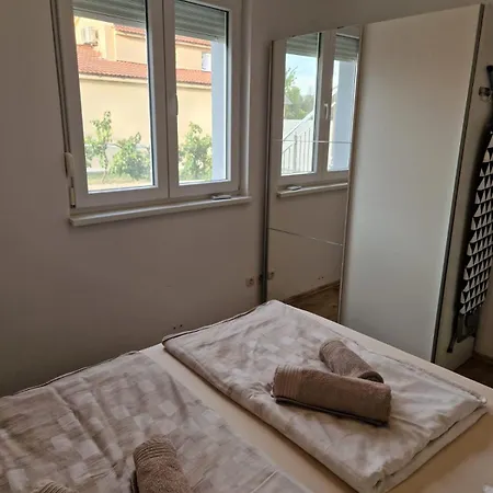 Luca Apartment *